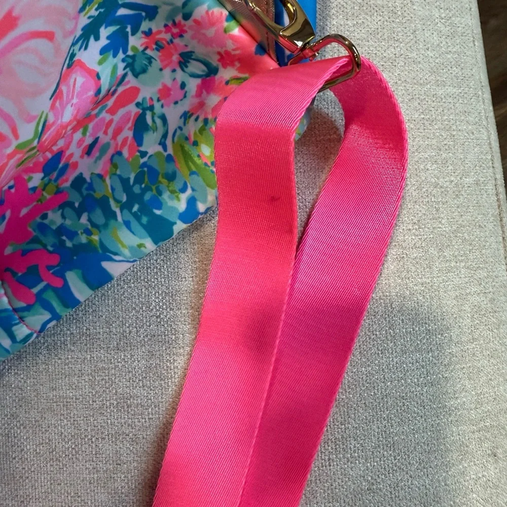 Lilly Pulitzer Vibrant Blue and Pink Tote Backpack - Picture 8 of 9